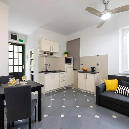 Casa Vona Apartment *